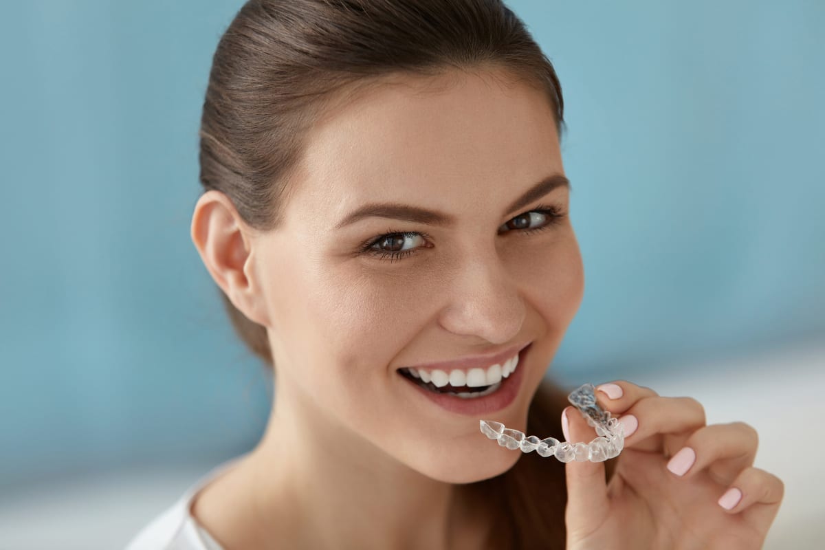 What is the difference between clear aligners and clear braces?